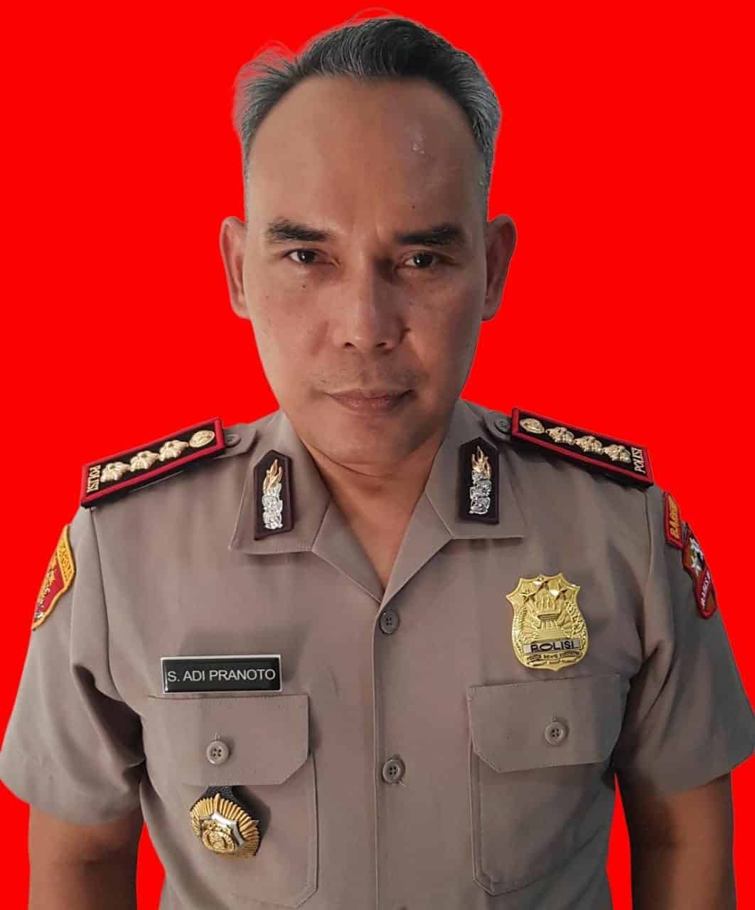 Komisaris Besar Polisi Sisman Adi Pranoto, S.I.K, SH Ajun Komisaris Besar Polisi Sisman Adi Pranoto, S.I.K, SH